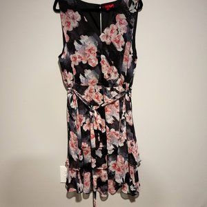 Jennifer Lopez sleeveless floral dress